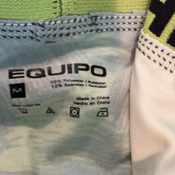 Equipe Blue and Green Performance Shorts Size M - Picture 5 of 5